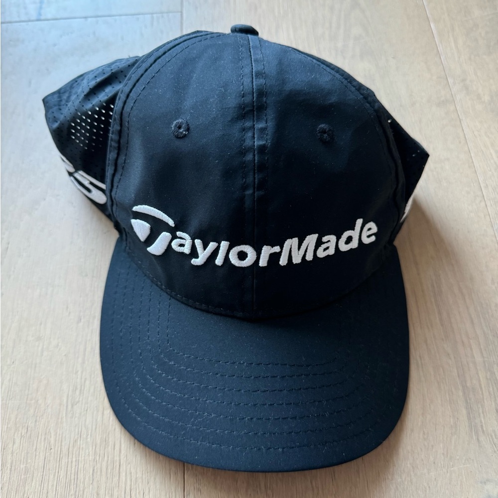 Taylormade Men’s SIM2 Golf Hat